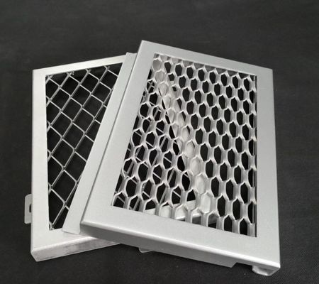 Buitenmuurbekleding Stretch Mesh Aluminium fineer met en poeder gecoat afwerking